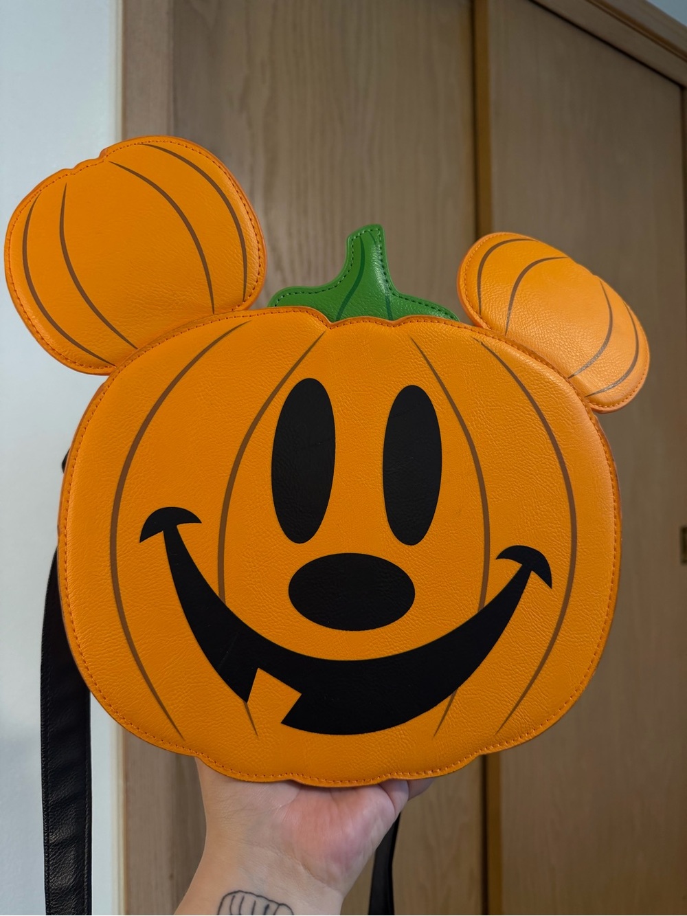 Disney Loungefly Mickey Mouse Jack-O-Lantern Pumpkin Crossbody Purse